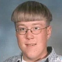 tableba90168480's profile picture. gign au garde a vous