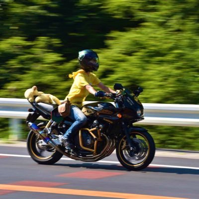 CB400SB乗り/バイク垢！住みは埼玉。ジムカーナ頑張る！技術がついたら日本一周する予定！目指すは日本1！！目指せ最強のツアラー！！！ https://t.co/FTnGBONXuK #ポケモンライダー