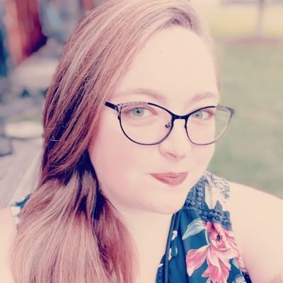 JMTuckerman's profile picture. 📚🐕‍🦺🍪 YA & MG Writer, Illustrator https://t.co/qzXZ2D1Ods
AS, BA, MA, MFA