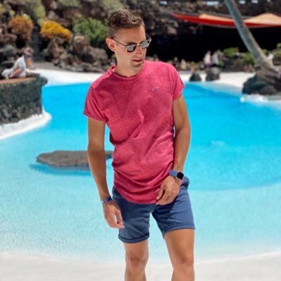 cristian_ara's profile picture. 27. Se me hace bola la vida. 🎱