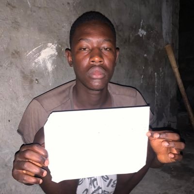 here everyone here am looking for help with family here life is so hard with us here we are from The Gambia west Africa we are looking for help