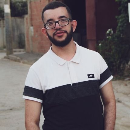 spi_sy's profile picture. Real Madrid 🇩🇿