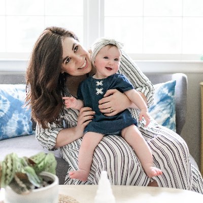 mirandaanzures's profile picture. digital product professional, Agile practitioner, and momma to Z & W. Fan of fitness, shopping, wine and craft beer. Durhamite. 💜