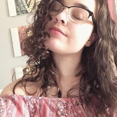 Julia_Miskines's profile picture. Car de-tailing. Price may vary pending tail size.                 NT🎓2018~NU🎓2022