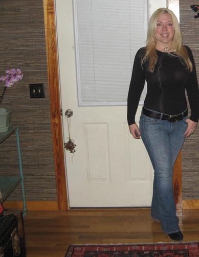 midmodDesign's profile picture. 