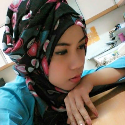 diary_wie's profile picture. Mix of Indonesia and Malaysia. Traveller. Housewife