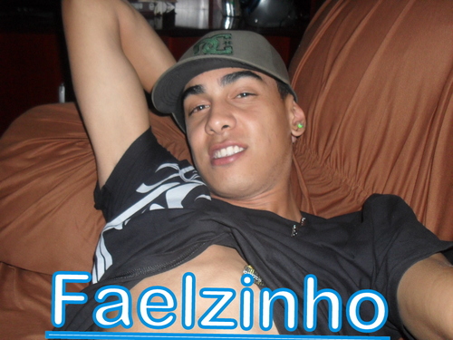 meu selection foi tudo de bommmm   beijei horrores!!!!!!!