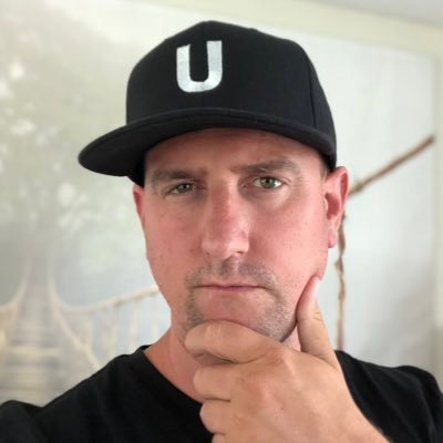 CMO @unhyped_nl. I show you how to think and act like a media company! Keynote, investor, entrepreneur.