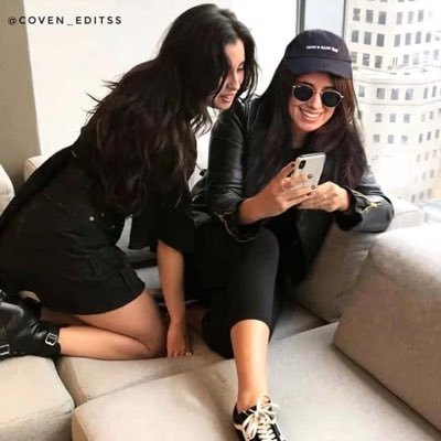 Escritora de Analizando Camren. Seguiremos día a día la relación de Camila y Lauren. #IBMG Since 2012