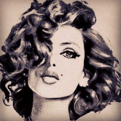 اللهم إني أسألك نفسا مطمئنة تؤمن بلقائك وترضى بقضائك وتقنع بعطائك...
