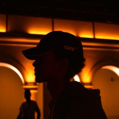 Omar_wassi's profile picture. i looked up at the sky long enough i grew up wings 🤲