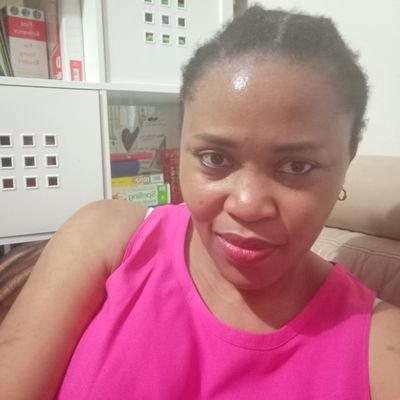 NnennaOkwuosah's profile picture. 