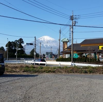 信玄鶏ガラ、丸鶏を使用した淡麗スープ。
醤油ら～めん、塩ら～めん。
山口県産甘露醤油のみつぼし醤油仕立て
長崎県産藻塩使用。
月曜～日曜11:00～14:00(スープ無くなり次第)
　　　　　17:00～21:00(スープ無くなり次第)　
横浜市南区宿町1-18-1