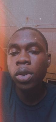 Ayomikunfamo's profile picture. 