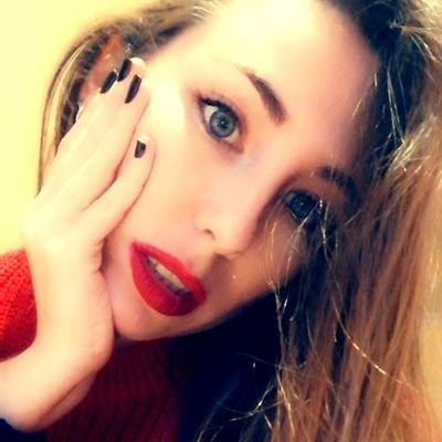 YzYaiza's profile picture. 
