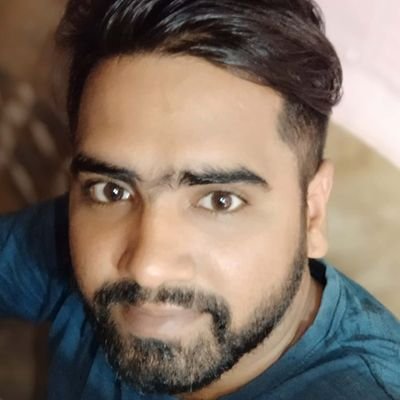 ShuklaDee's profile picture. 