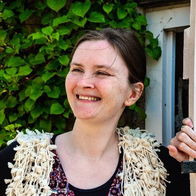 Actor (seeking representation), voice artist, cat lover, accountant, children's author and doer of jigsaws :)
https://t.co/TnIUtQs10o