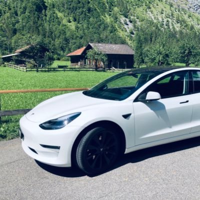 / teslaowner / dogowner / tesla / spaceX / nasa / engaged / happy life / use my referral code for your 🚀 order - https://t.co/0SvrdL2Jdm