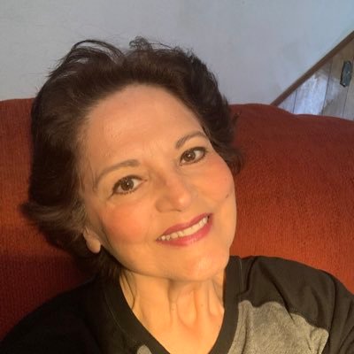 Maestraita2010's profile picture. Teacher...lifelong learner.....daughter/sister/aunt/wife/mom/ita/friend...