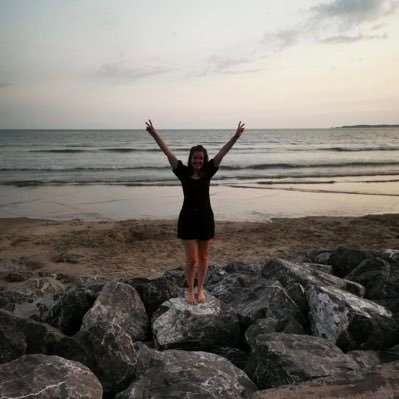 carlytwynn85's profile picture. 