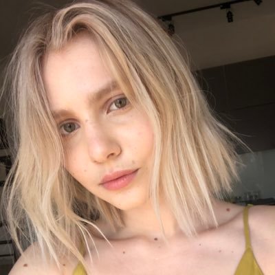 olga_sobetskaya's profile picture. Эстет, а не коммунист. Далее: социолог-мизантроп, спейс-инфлюенсер, суетолог, скандалёля. Принцесса динозавров, бурерожденная в январе. Главнокомандующий Марса.