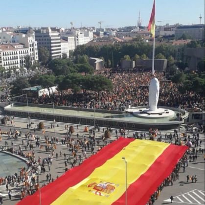 Ser Español un orgullo, Madrileño un título. Hala Madrid. España sobrevivirá a los golpistas, etarras y los comunistas que los apoyan. Cosecha del 69. Serrat.