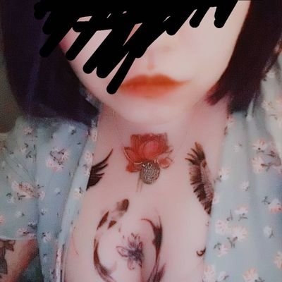 embersofdreams's profile picture. The greatest thing you'll ever learn is just to love and be loved in return ♡

あなたのような人が生きてる
世界に少し期待するよ
☆