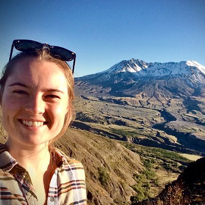 Volcanology PhD student at the University of Tasmania @Sciences_UTAS @UTAS_ Lover of all things volc 🌋 and anything to do with our natural world 🐟🌼🌊