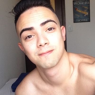 ohenriqueflx's profile picture. twitter pra falar de coisas boas, coisa ruim a gente já ouve demais né?