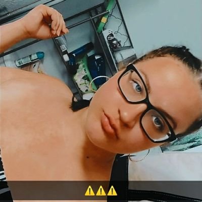 saleen17750327's profile picture. 