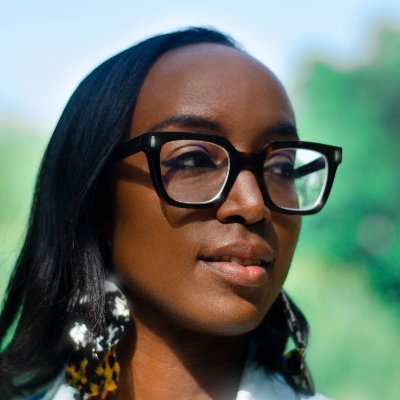 She/Her| Publishing Director @jacarandabooks| PREV @TrapezeBooks | Author of POSSIBILITY| WHO'S LOVING YOU| IF I DON’T HAVE YOU | THE THREE OF US | & some YA!