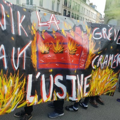 Laurent_largent's profile picture. Despise civilization, flags, work, industry, economy, hierarchy, and above all, the liberals who think that they are anarchists.