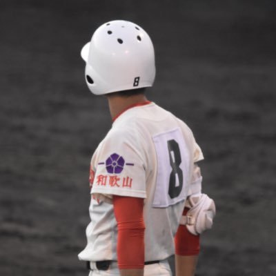 高校野球に関する情報収集や呟きのためのアカウントです。日常で使うアカウントと分けた為作成日は新しいです。春季、夏季、秋季大会、春夏甲子園、一年中高校野球を観戦するおたくです。全国の高校球児を応援しています！推し高は横浜、日大三、智弁和。高校野球好きであればフォロー大歓迎です^_^よろしくお願いします！