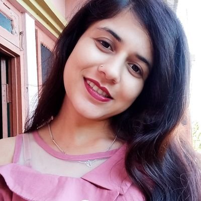 आम नेपाली ❤️🤗
Just a normal human aiming to be happy and spread happiness around. 😊
I smile, you smile : we smile together. ❤️
Tweets: @Prati_Ikshya