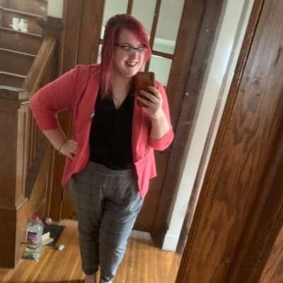 B.S. Museum Studies @ RIT, M.I.S Student @ SUNY Albany. Museum lover, bibliophile, she/her