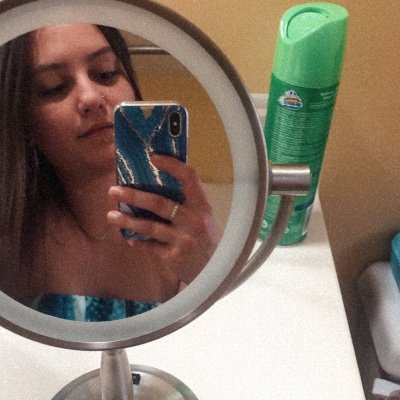 litchfieldddc's profile picture. mom can u pick me up i’m scared