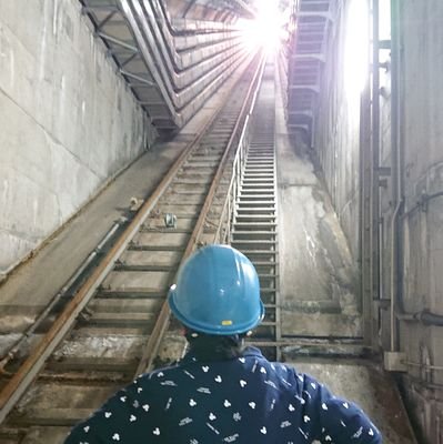 長崎県小浜温泉産♨
群馬県猿ヶ京温泉在住♨
みなかみ町のダムが好き。
イルミネーション歴ちょこっと飾って30年以上✨ ALFEEファン歴40年以上💕 スキー歴30年以上🎿ボーゲンしかできません。 ⛰️いつまでたっても登山初心者🔰