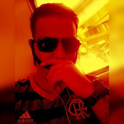 JuliioPQD's profile picture. Se não há vento reme - CDH