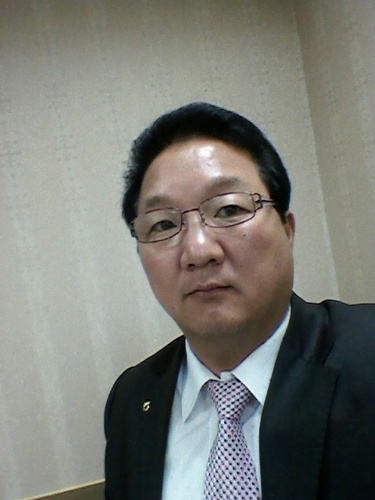 leehm222's profile picture. 긍정적으로 살고 싶은 마음. 열심히 노력하는 사람이 성공하는 사회가 되기를 희망하는 소시민. 잘 부탁 드립니다