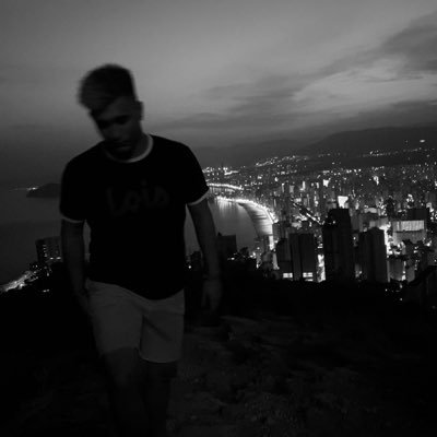 10dudx's profile picture. 