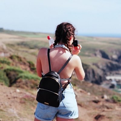 Travel writer @travelsupermkt & @icelollyholiday
Picture taker https://t.co/6Dm8PCptYn
Aussie in London
*All views expressed are my own etc
