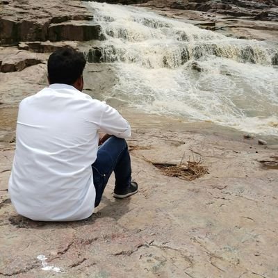 santhosh_sura's profile picture. Be cool...