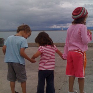 emshall77's profile picture. Mum to my three little ones, living in sunny ole Nelson!