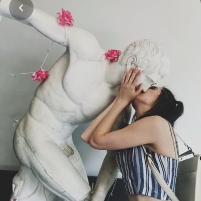 clairelikesrain's profile picture. she/her
lorelei is queen although she is straight