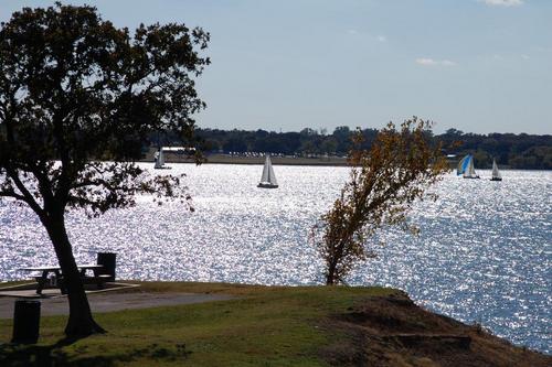 GrapevineLake's profile picture. Grapevine Lake is nestled in the heart of DFW.  This great local lake is full of parks, trails, and outdoor activities.