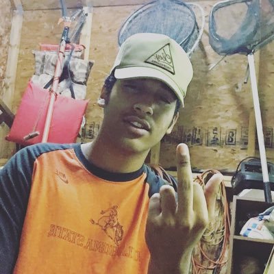 itsmechavo's profile picture. content creator/gamer                                                      follow your dreams