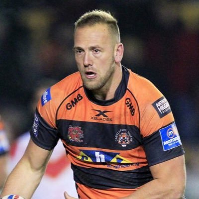 Fan of rugby league and in particular Castleford Tigers’ Liam Watts @WATTSY7890