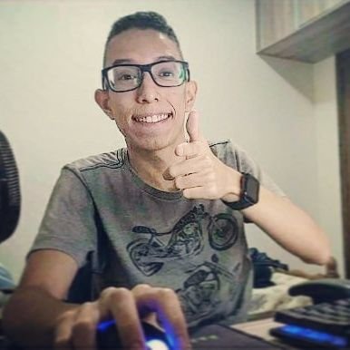 Torcedor do Cruzeiro cabuloso.

e jogador de CS de péssima qualidade