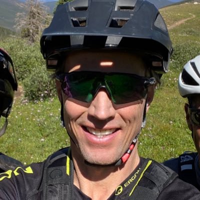 Mtn bike racing 🦖, skier, trekker. Rides for Topeak Ergon on Canyon bikes. Proud trail advocate and public land owner. #rideoutside #thewholeride