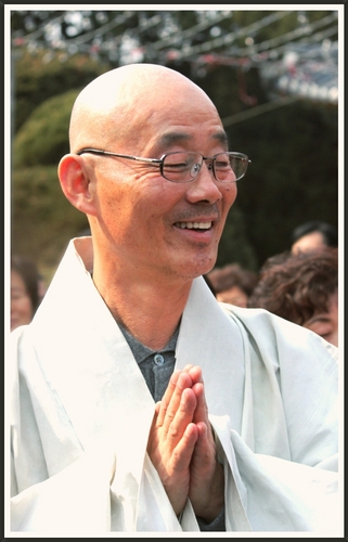 ilovemyungjin's profile picture. 희망의 한국불교를 만들어 갑니다
바른길을 알려주시는 명진스님을 사랑하는 사람들의 모임